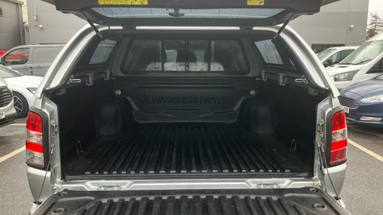 Mitsubishi L200 Lwb Lb Diesel Double Cab DI-D 178 Barbarian 4WD Auto